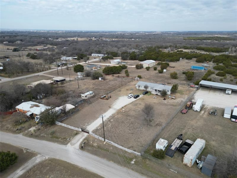 5206 Buttercup Court, Granbury TX 76049 - Photo 2