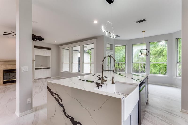 6315 Millwood Court, Arlington TX 76016
