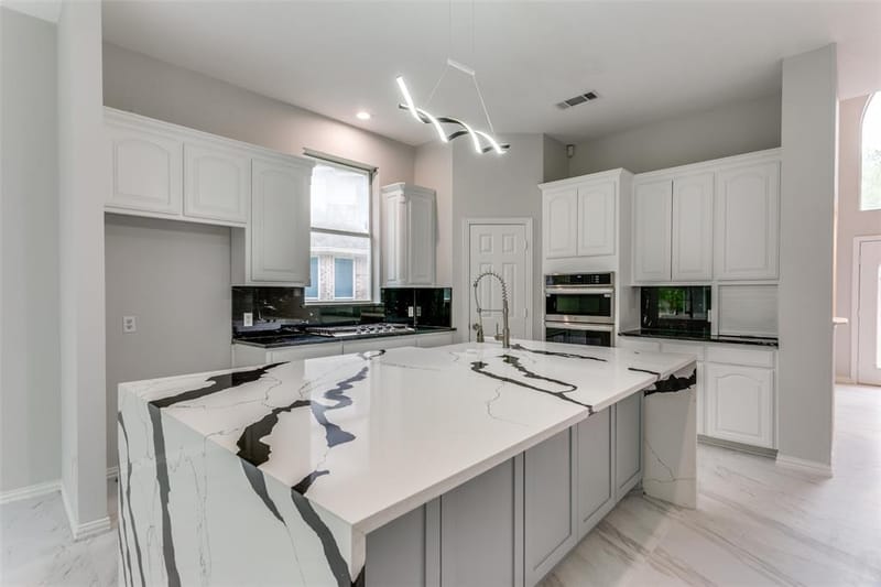 6315 Millwood Court, Arlington TX 76016 - Photo 11