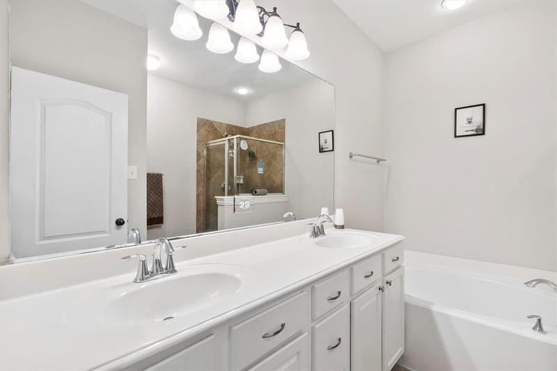 834 Apple Hill Drive, Allen TX 75013 - Photo 16