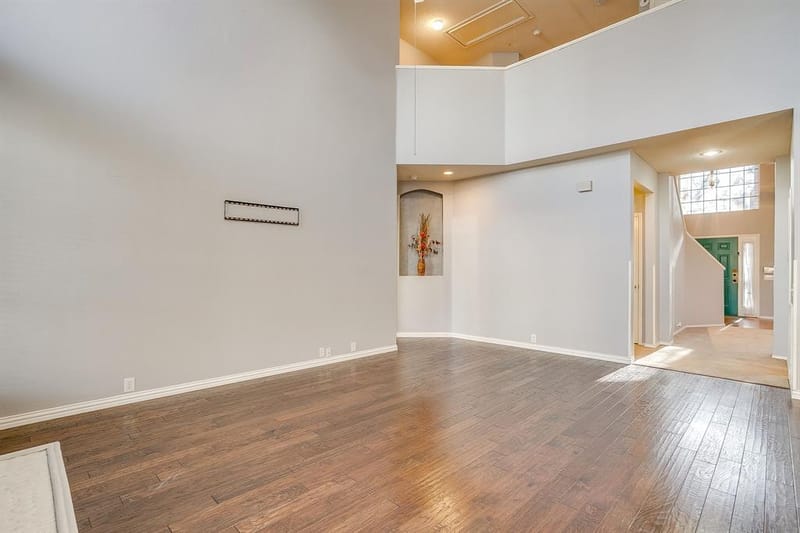 519 Deerwood Drive, Burleson TX 76028 - Photo 9