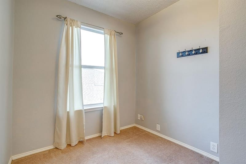 519 Deerwood Drive, Burleson TX 76028 - Photo 34