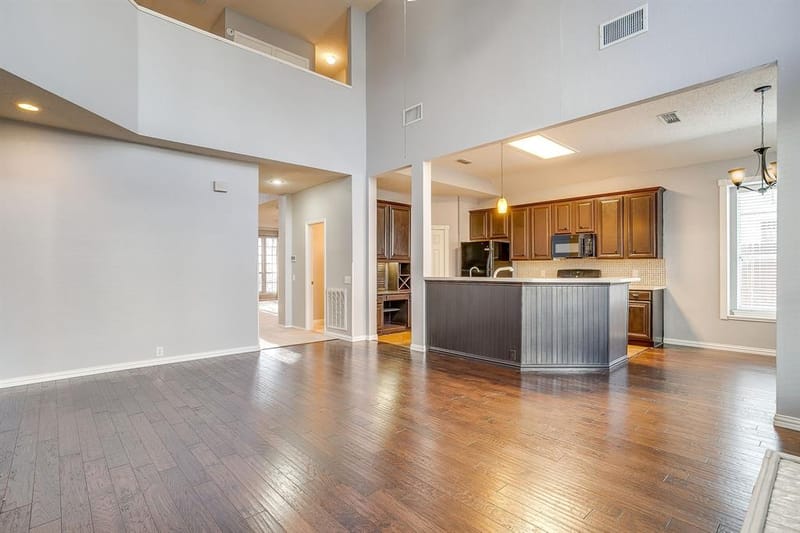 519 Deerwood Drive, Burleson TX 76028 - Photo 8
