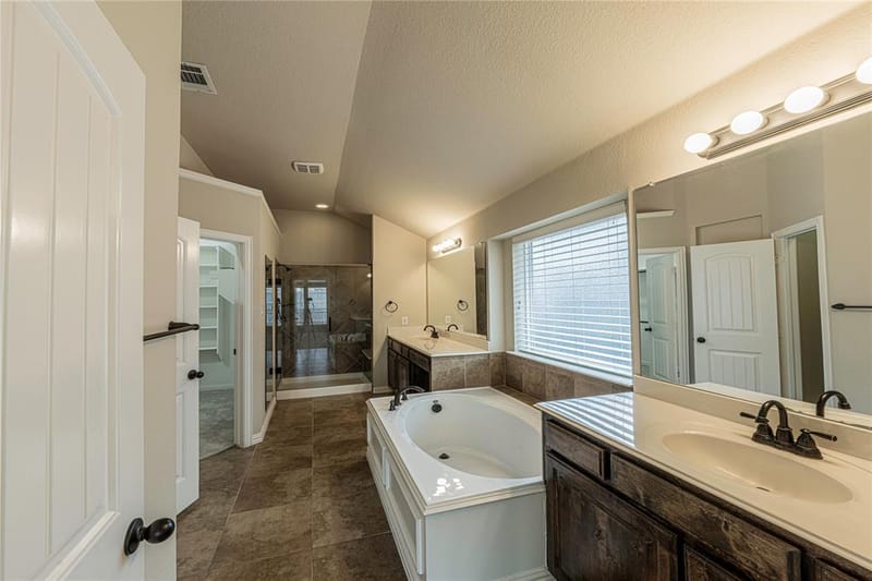 12956 Deep River Drive, Frisco TX 75035 - Photo 16