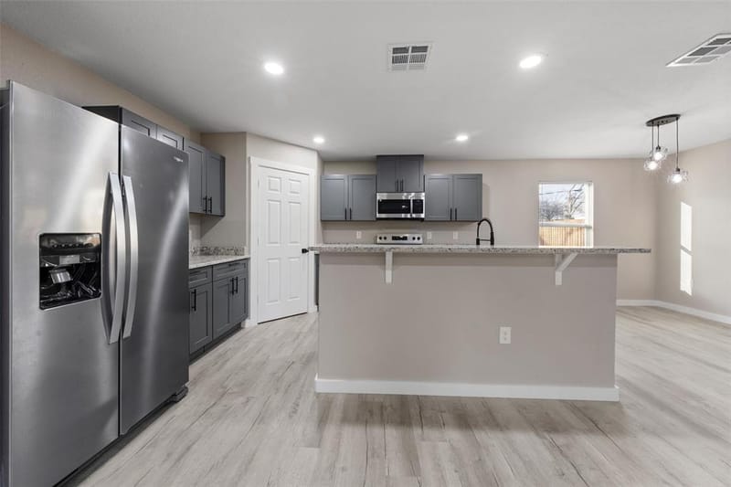 1905 Sanger Avenue, Waco TX 76707 - Photo 4