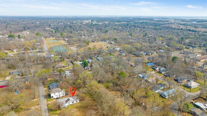 1080 Hearon Street E, Paris TX 75460 - Photo 27