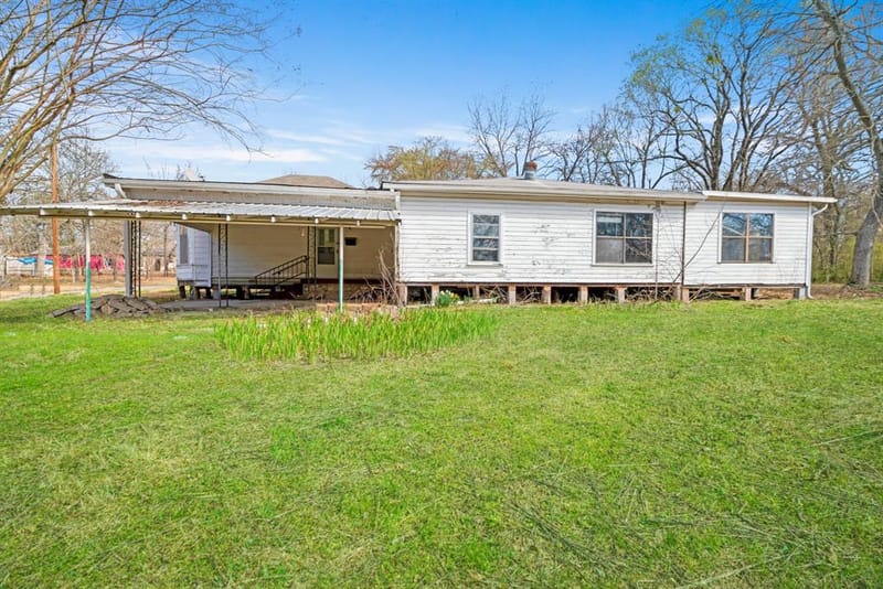 1080 Hearon Street E, Paris TX 75460 - Photo 2