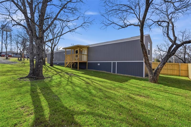 618 E 6th Street # A, Blum TX 76627 - Photo 2