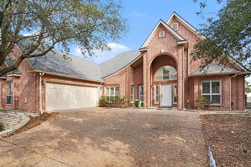 7006 Stone Bluff Court, Granbury TX 76048 - Photo 5