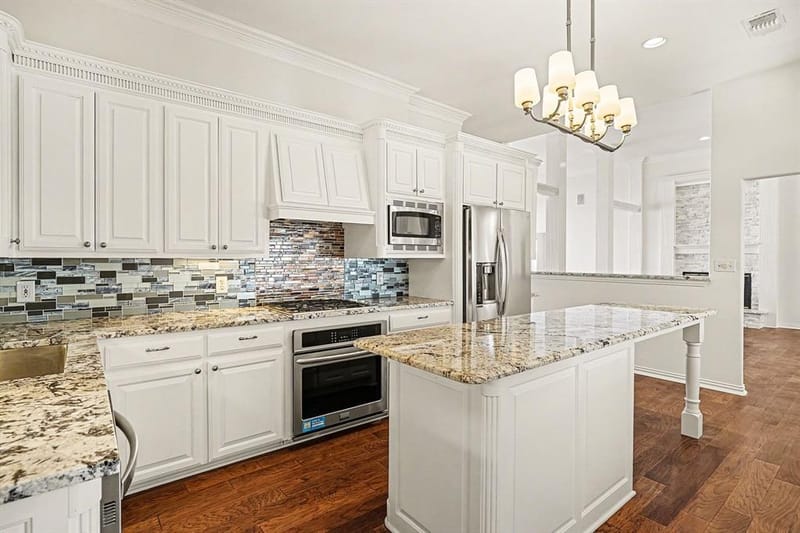 7006 Stone Bluff Court, Granbury TX 76048 - Photo 11