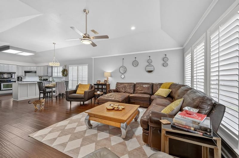 3211 Summergrove Drive, Arlington TX 76001 - Photo 17
