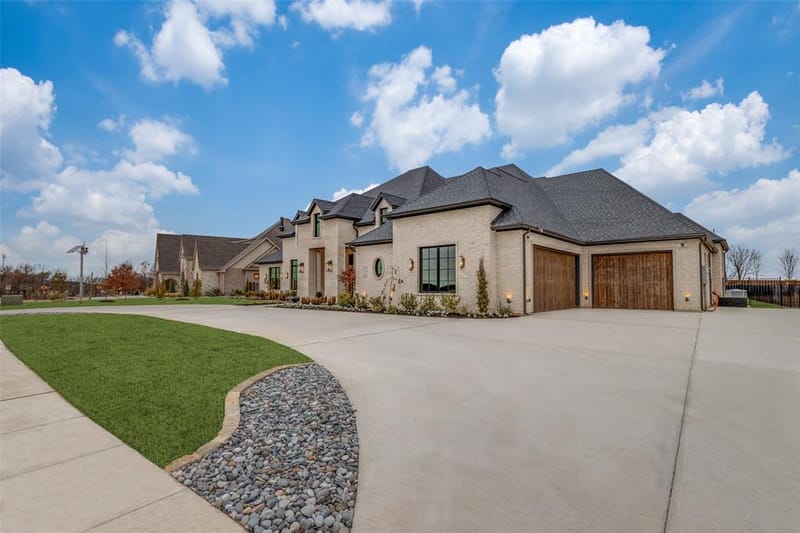 3516 Fairway Drive, Denton TX 76226 - Photo 4