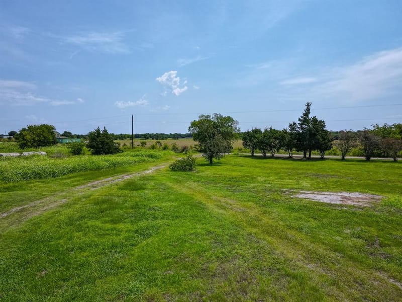 6482 County Road 4700, Commerce TX 75428 - Photo 2