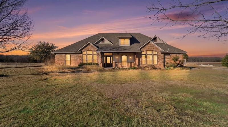 2611 Lonesome Dove, Farmersville TX 75442