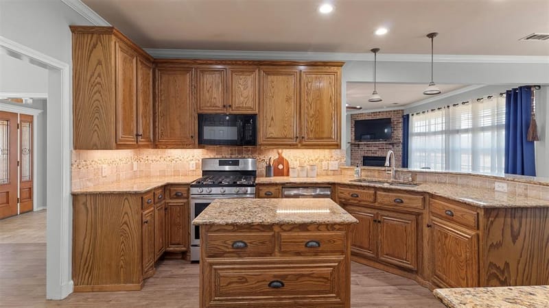 2611 Lonesome Dove, Farmersville TX 75442 - Photo 11