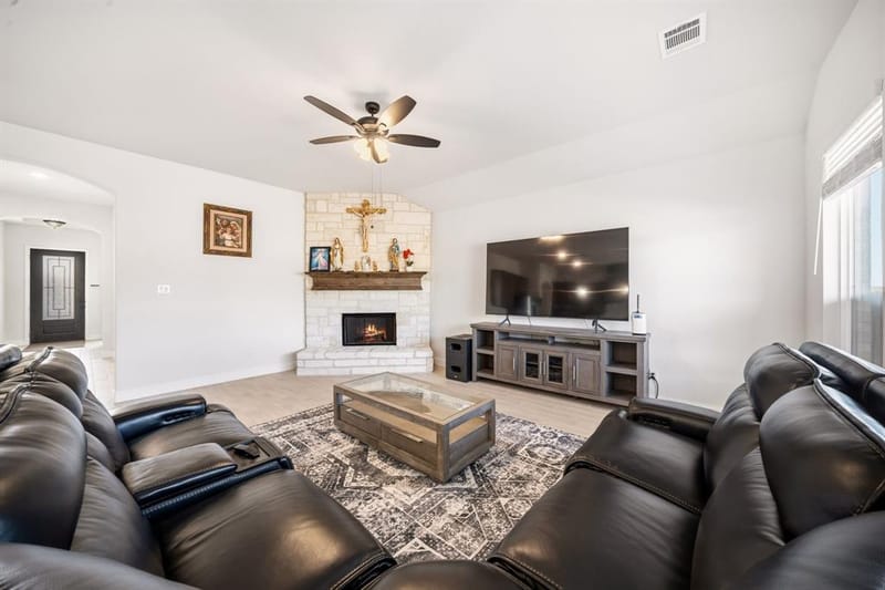 3841 Eagles Bluff Road, Midlothian TX 76065 - Photo 10