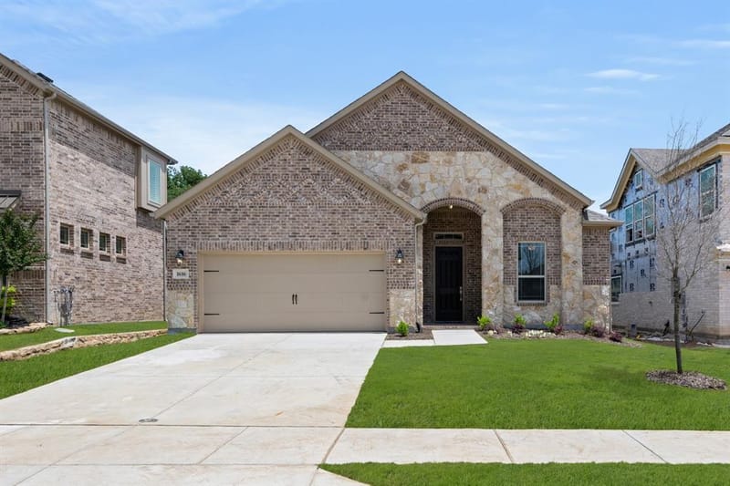 1616 Olympia Avenue, Corinth TX 76208