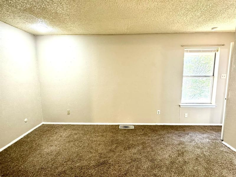 3400 Ambassador Row, Dalworthington Gardens TX 76013 - Photo 17