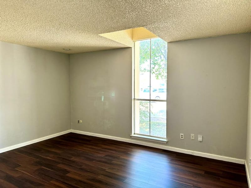 3400 Ambassador Row, Dalworthington Gardens TX 76013 - Photo 12