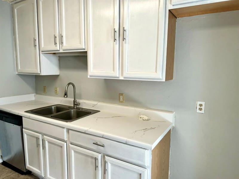 3400 Ambassador Row, Dalworthington Gardens TX 76013 - Photo 9