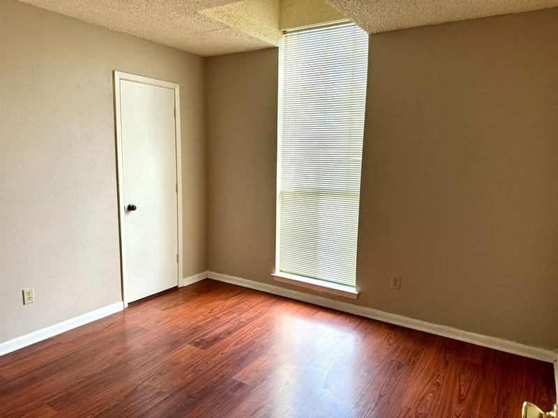 3400 Ambassador Row, Dalworthington Gardens TX 76013 - Photo 14