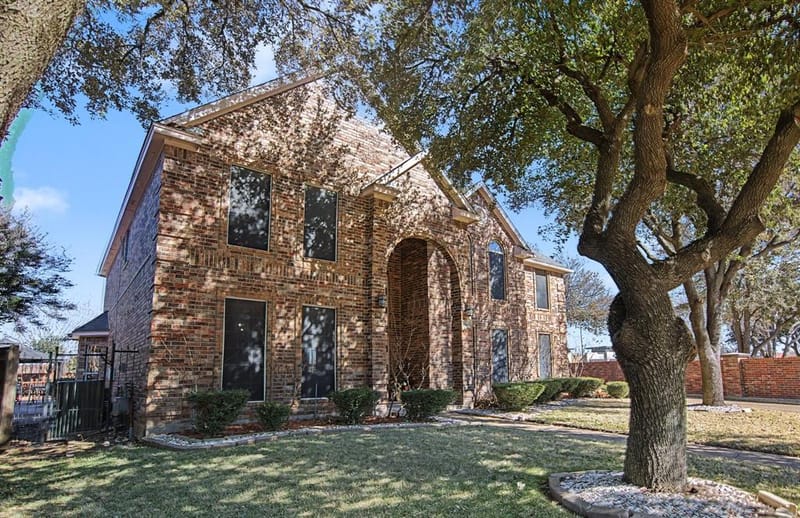 6400 Briercliff Court, Fort Worth TX 76132 - Photo 3