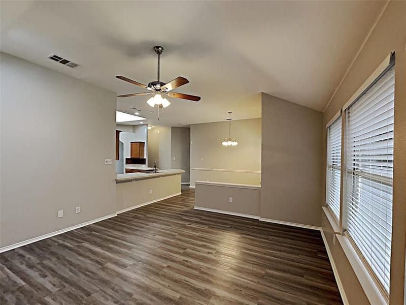 617 Oak Hollow Trail, Saginaw TX 76179 - Photo 9