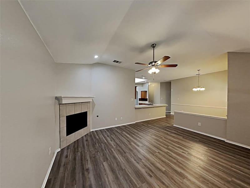 617 Oak Hollow Trail, Saginaw TX 76179 - Photo 10