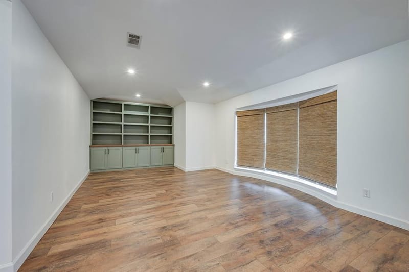 501 N Havenwood Lane, Fort Worth TX 76112 - Photo 6