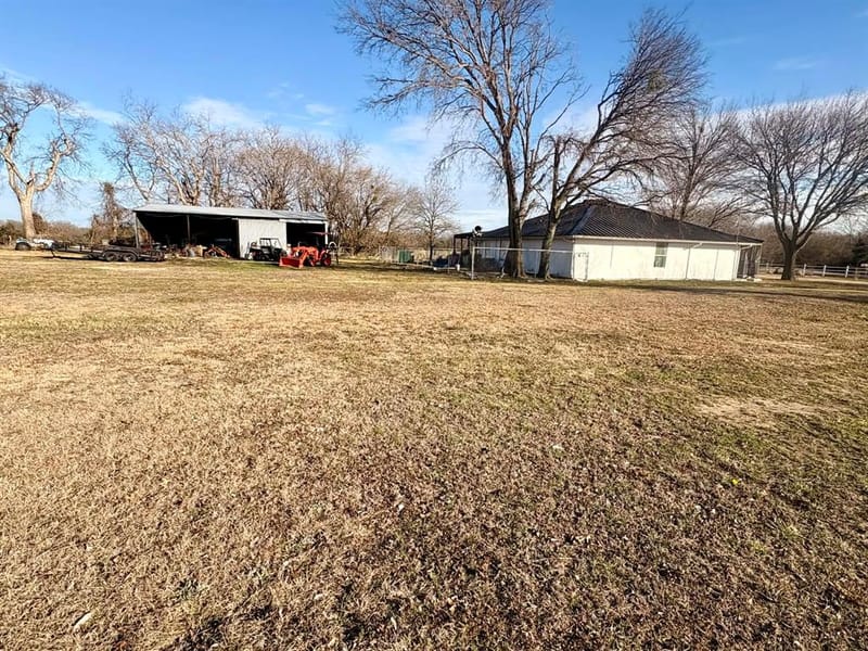 636 County Road 1535, Bonham TX 75418 - Photo 24