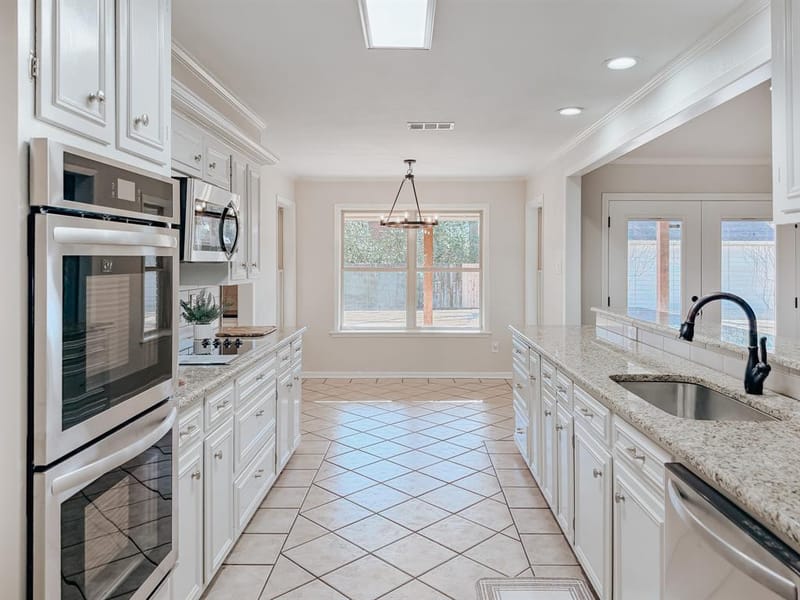 2013 Glenwood Circle, Corsicana TX 75110 - Photo 9