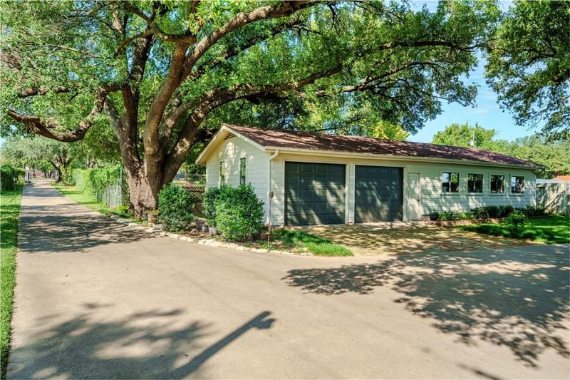 218 N Broadway Road, Azle TX 76020 - Photo 33