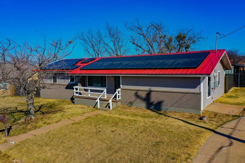 202 N 10th Street, Jacksboro TX 76458 - Photo 17