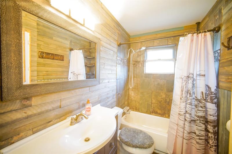202 N 10th Street, Jacksboro TX 76458 - Photo 12