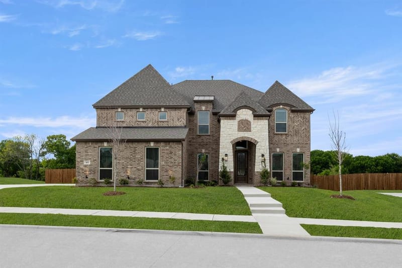 411 Hidden Lakes Drive, DeSoto TX 75115