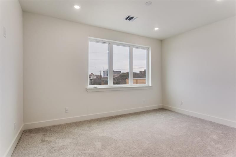 341 College Avenue, Fort Worth TX 76104 - Photo 10