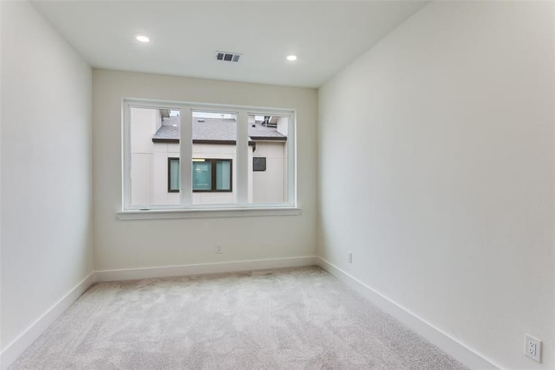 341 College Avenue, Fort Worth TX 76104 - Photo 15