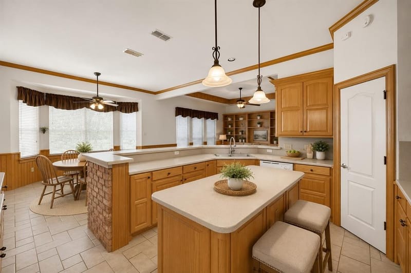 1810 Plum Creek Drive, Midlothian TX 76065 - Photo 13