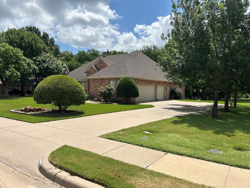 1810 Plum Creek Drive, Midlothian TX 76065 - Photo 5