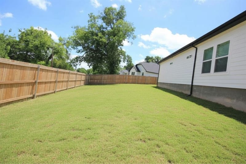 5824 Plum Dale Road, Dallas TX 75241 - Photo 33