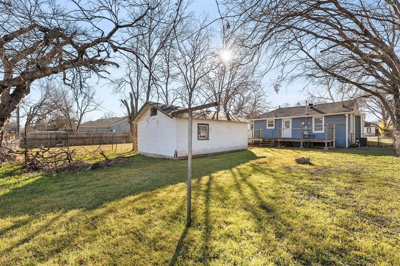 2709 Townsend Drive, Fort Worth TX 76110 - Photo 21