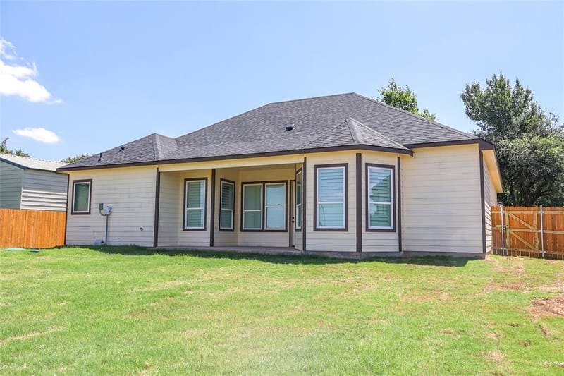 410 Simpson, Southmayd TX 75092 - Photo 16