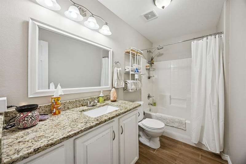 805 Phillips Street, Cleburne TX 76033 - Photo 16