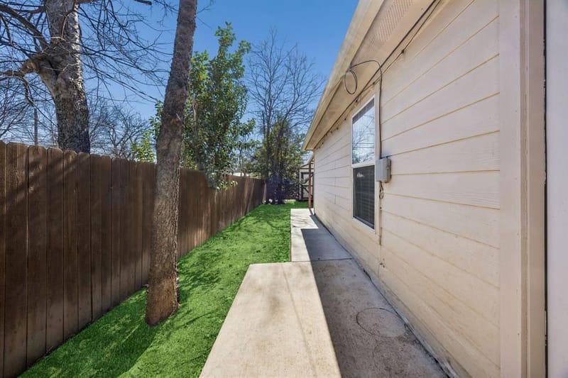 805 Phillips Street, Cleburne TX 76033 - Photo 26