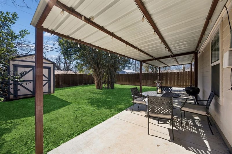 805 Phillips Street, Cleburne TX 76033 - Photo 21