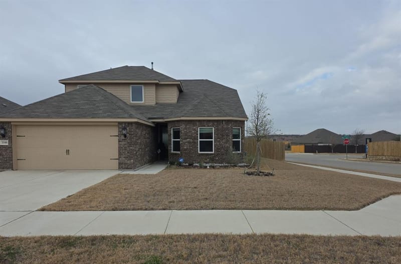 1100 Sleepy Owl Lane, Fort Worth TX 76108