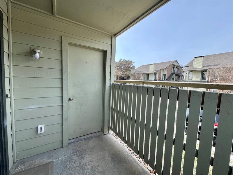 5981 Arapaho Road # 303, Dallas TX 75248 - Photo 23