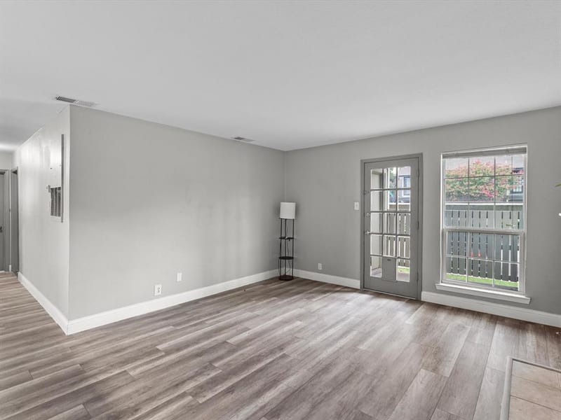 5981 Arapaho Road # 303, Dallas TX 75248 - Photo 7