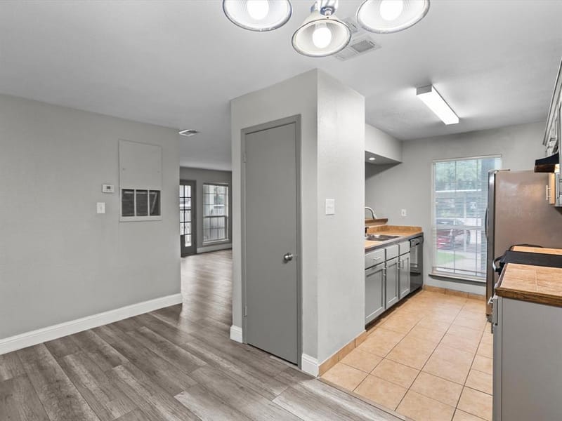 5981 Arapaho Road # 303, Dallas TX 75248 - Photo 9