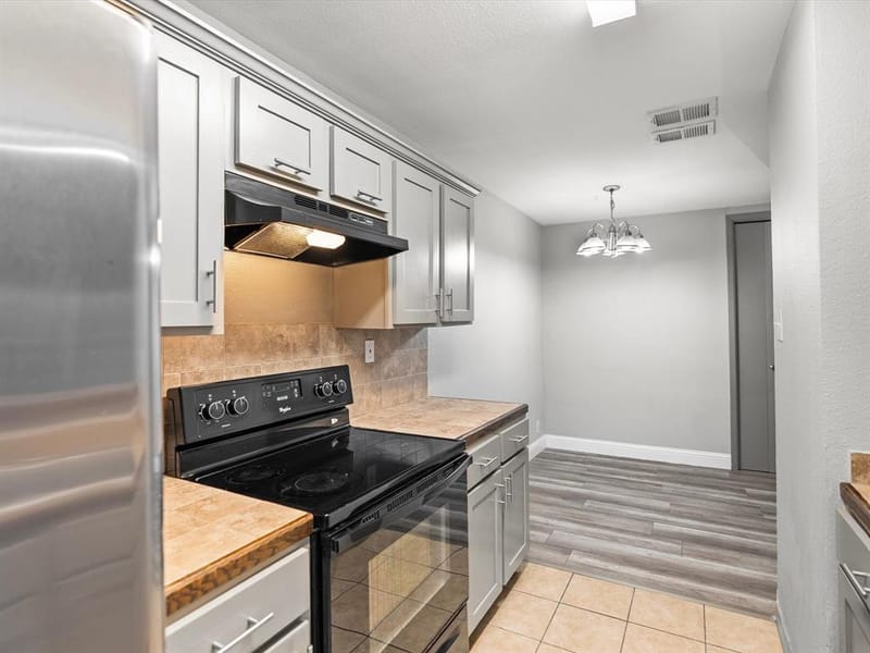 5981 Arapaho Road # 303, Dallas TX 75248 - Photo 11